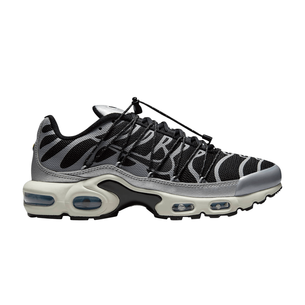 wmns-air-max-plus-lace-toggle-black-metallic-silver-fd0799-001