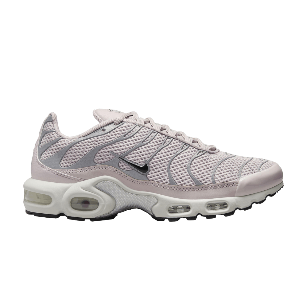 wmns-air-max-plus-platinum-violet-fv8480-001