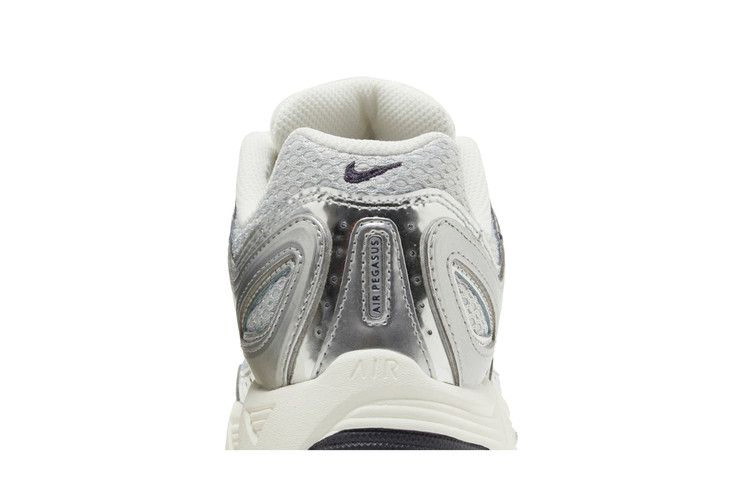 Кроссовки Nike Wmns Air Pegasus 2K5 'Chrome'