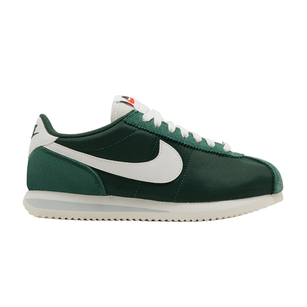 Nike cortez streetwear online