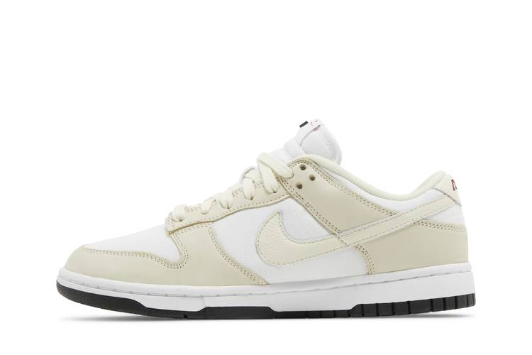 Кроссовки Nike Wmns Dunk Low LX 'Coconut Milk'
