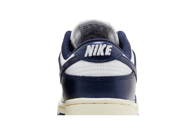 Кроссовки Nike Wmns Dunk Low Premium 'Vintage Navy'