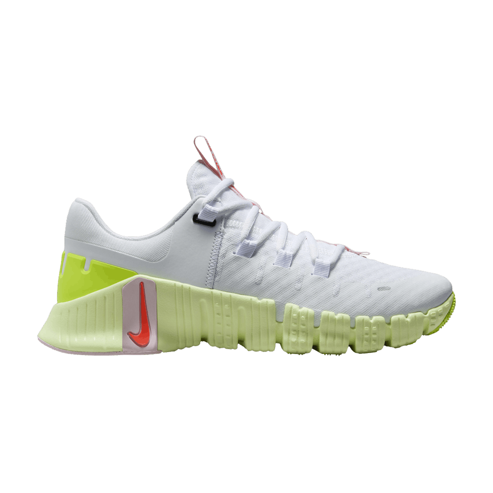 wmns-free-metcon-5-white-barely-volt-dv3950-104