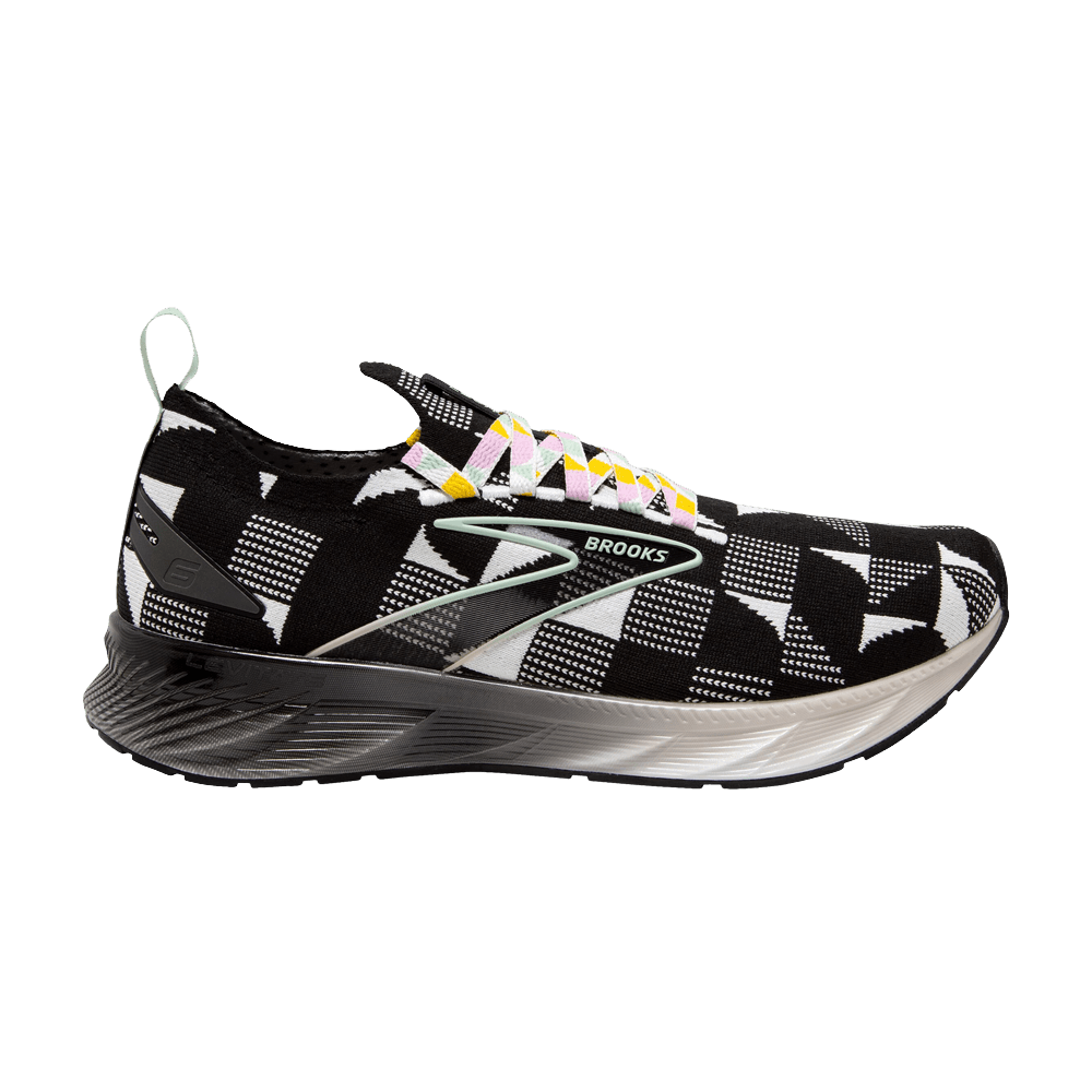 Кроссовки Brooks Wmns Levitate StealthFit 6 'Checkered - Black White'