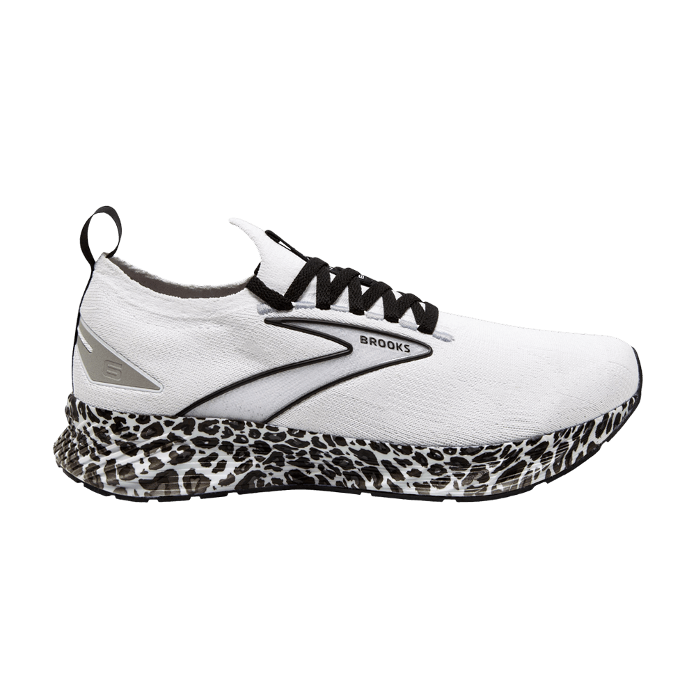 Кроссовки Brooks Wmns Levitate StealthFit 6 'Leopard'