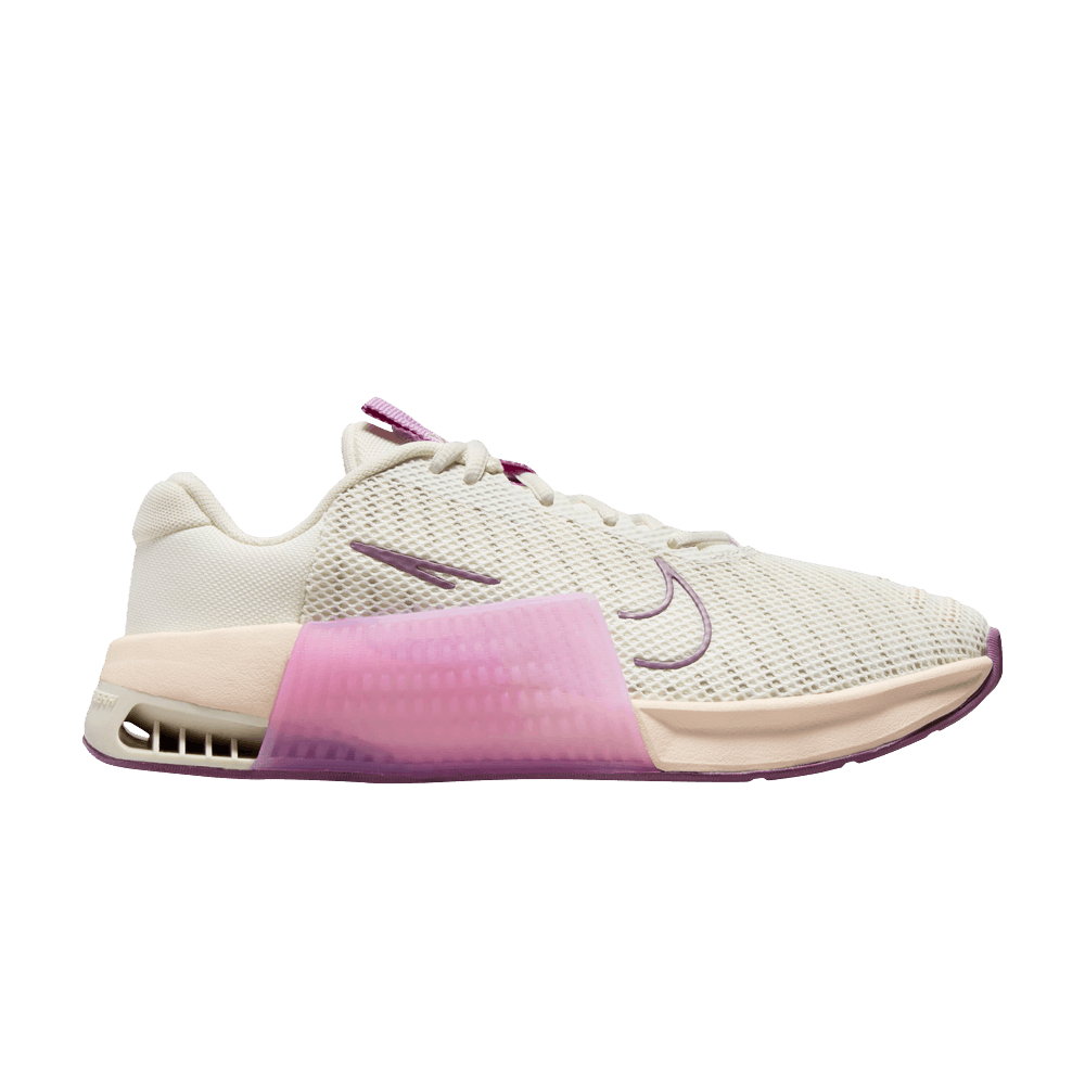 Nike metcon pink and white on sale