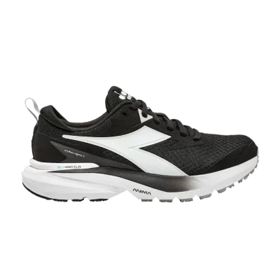 Diadora Wmns Mythos Blushield Vigore 3 Wide 'Black White'