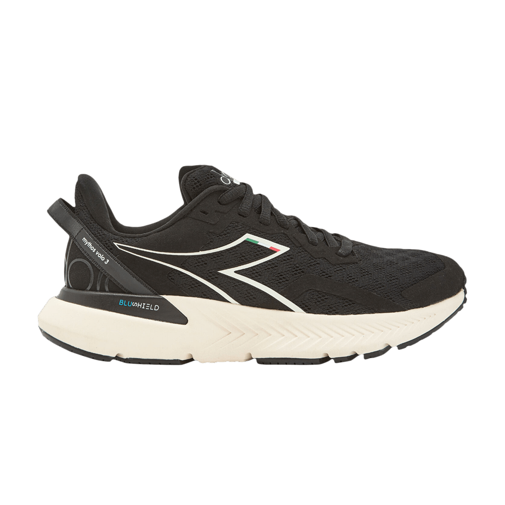 Кроссовки Diadora Wmns Mythos Blushield Volo 3 'Black Whisper White'