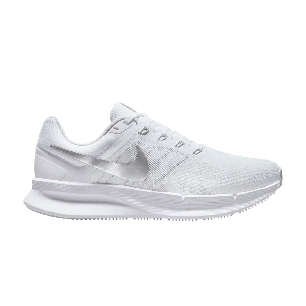 wmns-run-swift-3-white-metallic-silver-dr2698-101