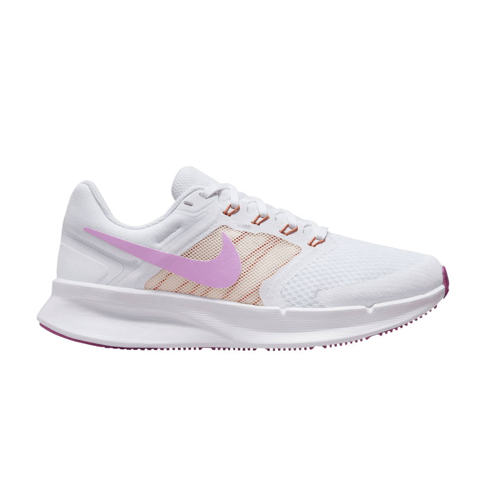 wmns-run-swift-3-white-rush-fuchsia-dr2698-103