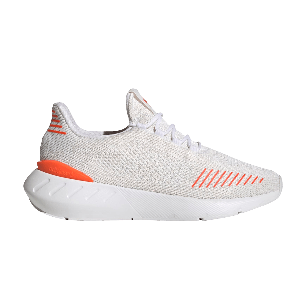 wmns-swift-run-22-white-impact-orange-gw6878