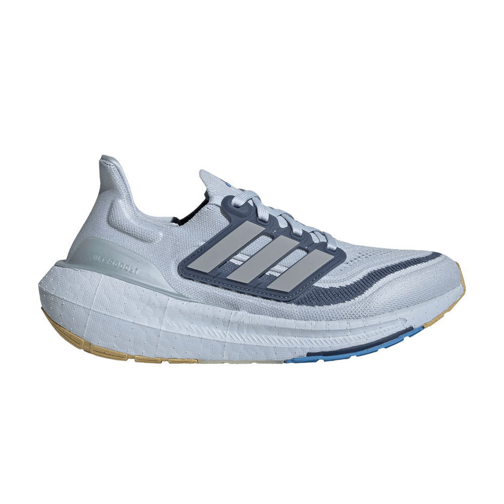 wmns-ultraboost-light-halo-blue-ie3334