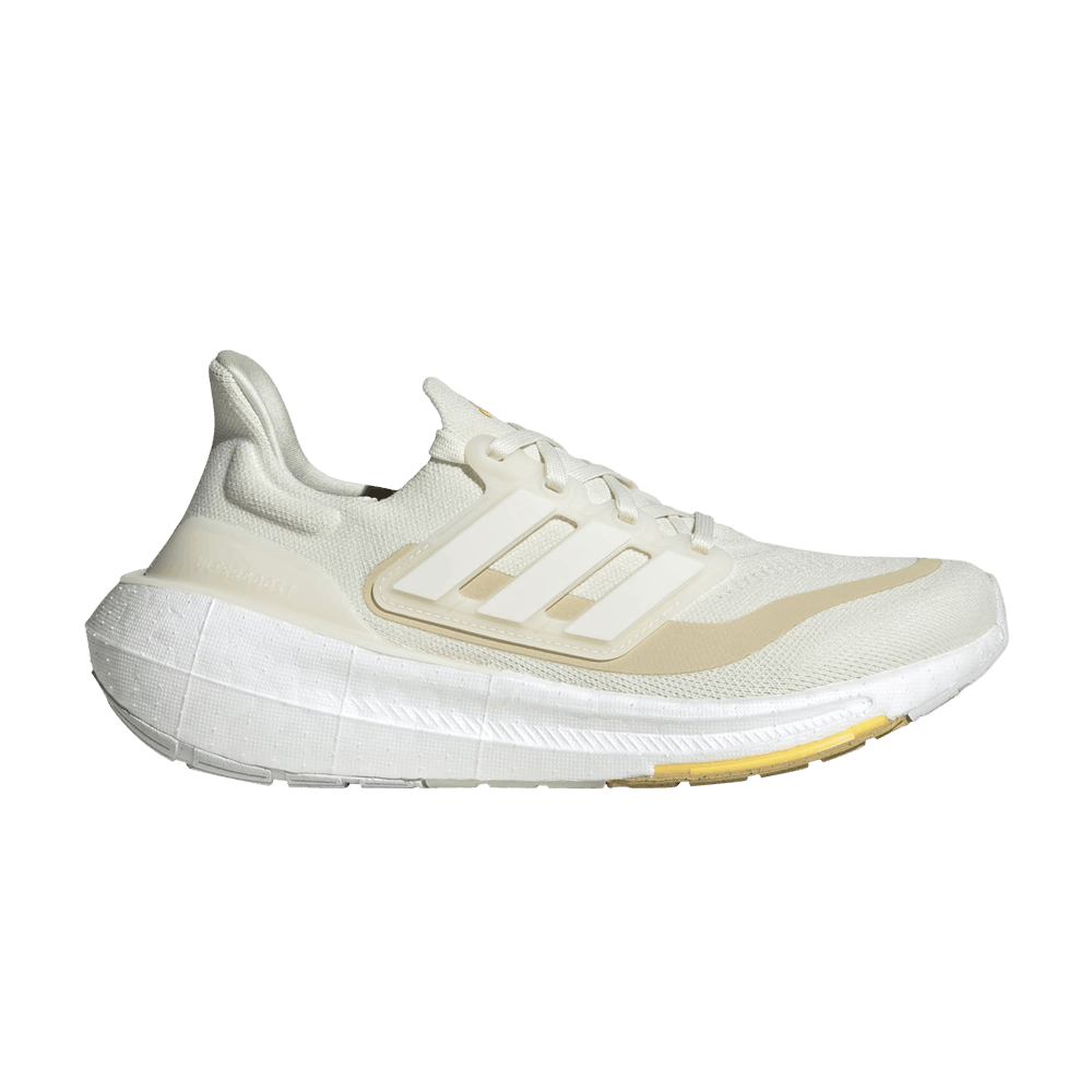 wmns-ultraboost-light-ivory-crystal-sand-id3318