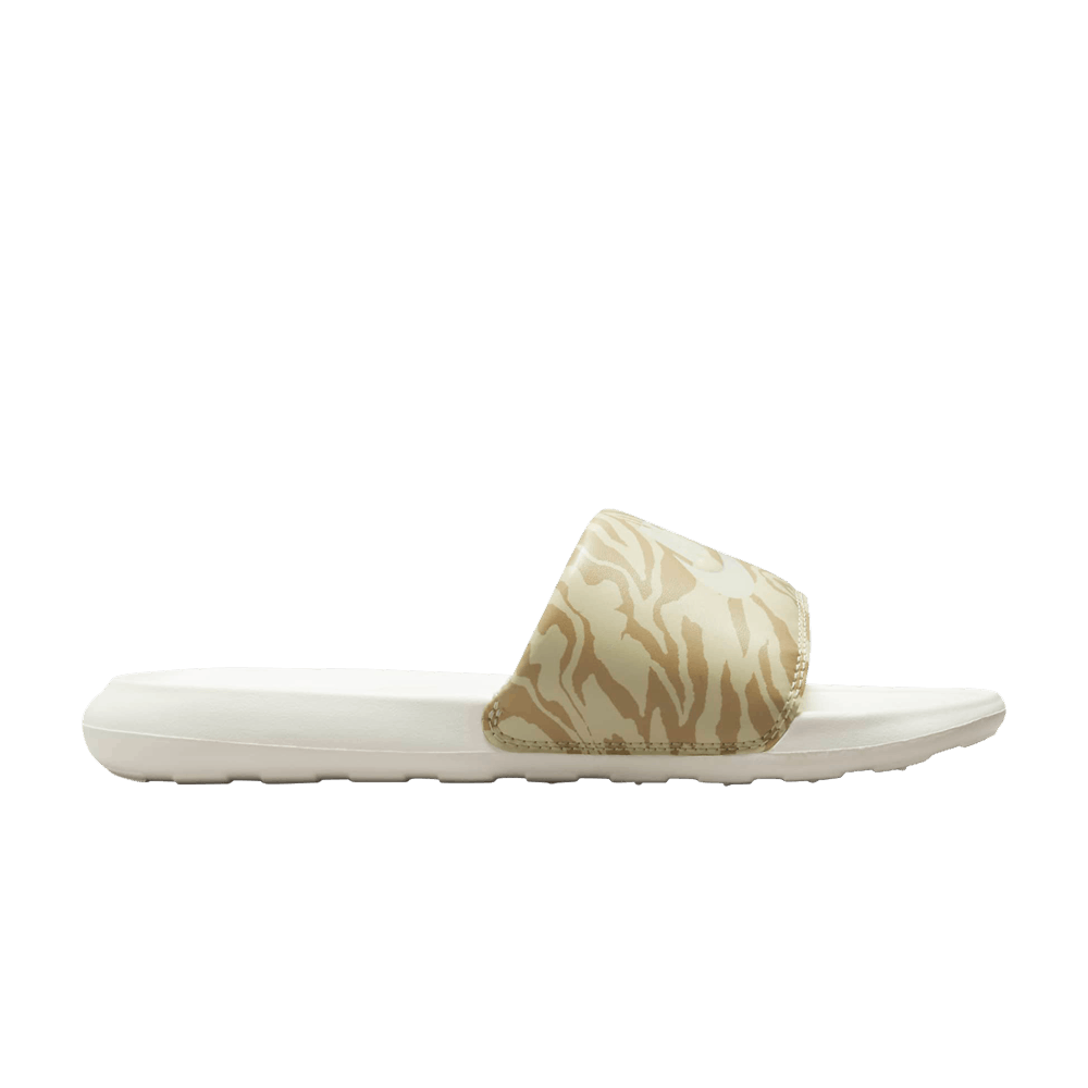 wmns-victori-one-printed-slide-coconut-milk-zebra-cn9676-105