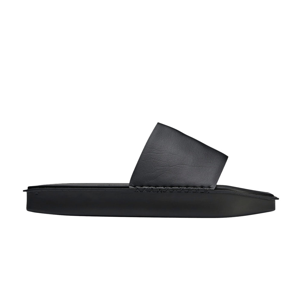 y-3-water-slide-triple-black-fz6423