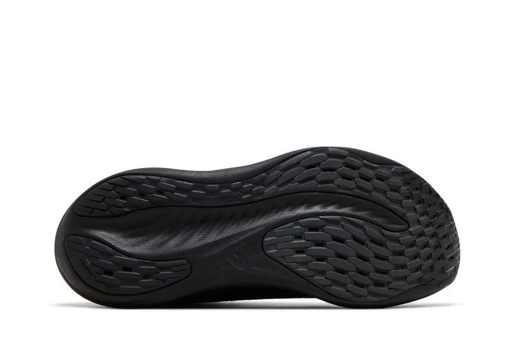 Кроссовки ASICS Wmns Gel Nimbus 26 'Triple Black'