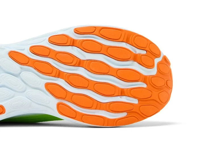 Krossovki-New-Balance-Wmns-Fresh-Foam-X-1080v13-TCS-NYC-Marathon-Thirty-Watt-4