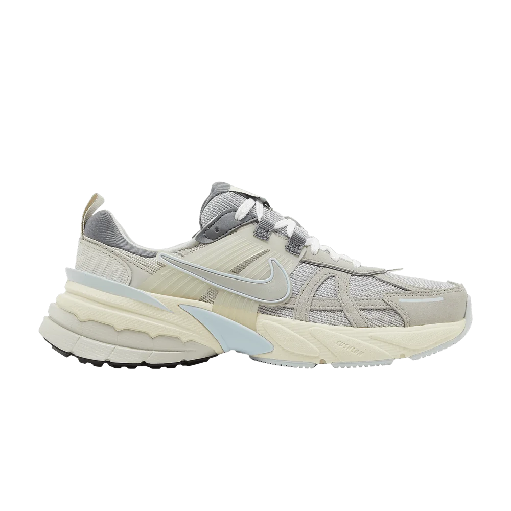 Кроссовки Nike Wmns V2K Run 'Light Bone Iron Ore'