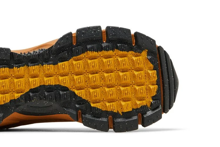 Кроссовки Nike Wmns Zoom Vomero Roam 'Flax'