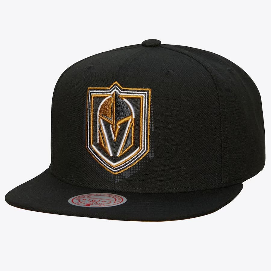 bejsbolka-mitchell-ness-black-vegas-golden-knights-7-0-big-face-snapback-hat