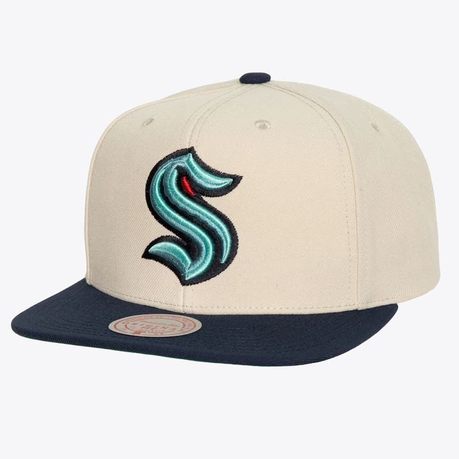 bejsbolka-mitchell-ness-cream-seattle-kraken-vintage-snapback-hat