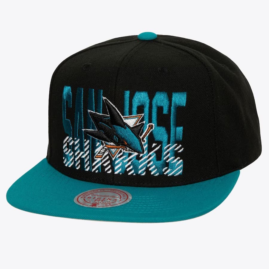 bejsbolka-mitchell-ness-black-san-jose-sharks-cross-check-snapback-hat