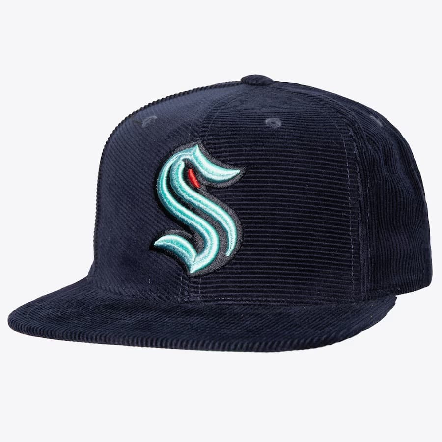 bejsbolka-mitchell-ness-navy-seattle-kraken-all-directions-corduroy-snapback-hat