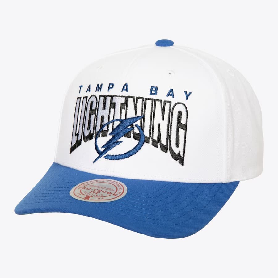 bejsbolka-mitchell-ness-white-tampa-bay-lightning-boom-text-pro-snapback-hat