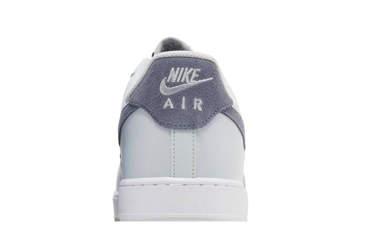 Кроссовки Nike Air Force 1 '07 LV8 'Pure Platinum Light Carbon'
