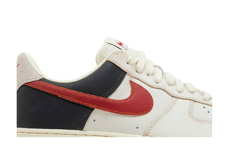 Кроссовки Nike Air Force 1 '07 Premium 'Chicago Pack'