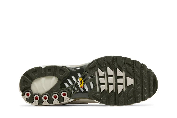 Кроссовки Nike Air Max Plus 'Phantom Neutral Olive'