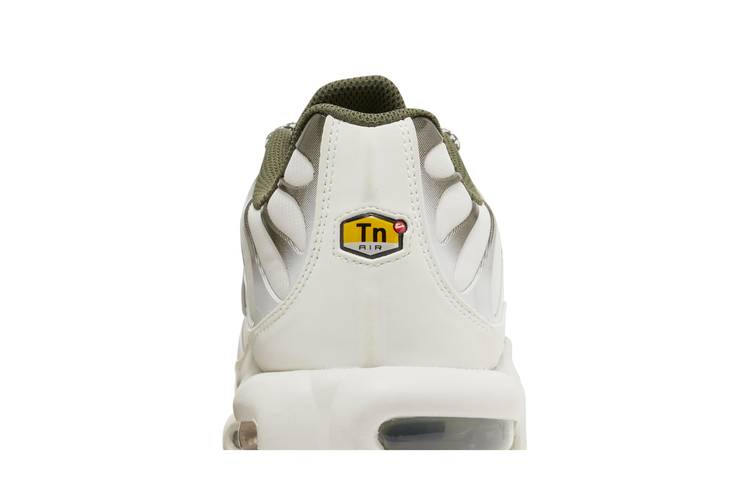 Кроссовки Nike Air Max Plus 'Phantom Neutral Olive'