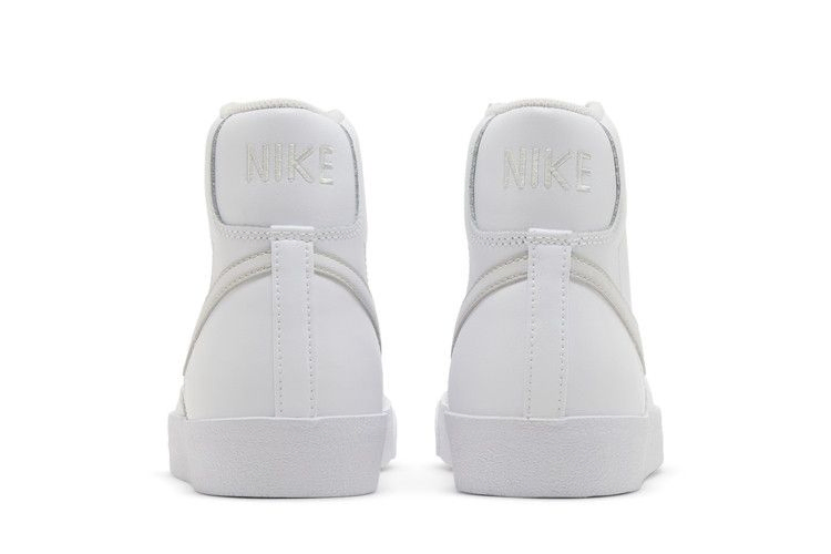 Кроссовки Nike Blazer Mid '77 Vintage 'Airbrush - Photon Dust'