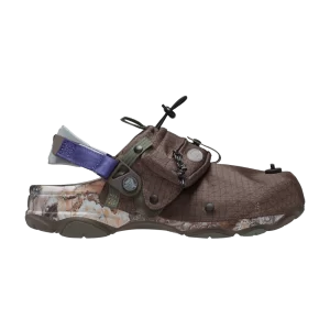 Коричневый