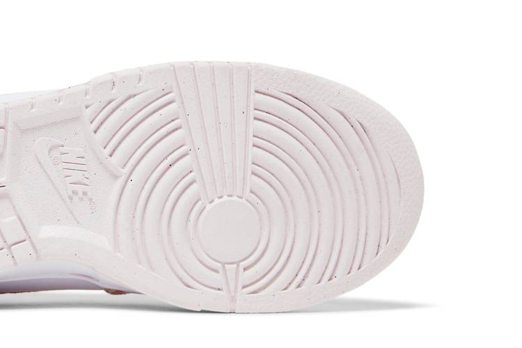 Кроссовки Nike Wmns Dunk High 'Doernbecher XIX'