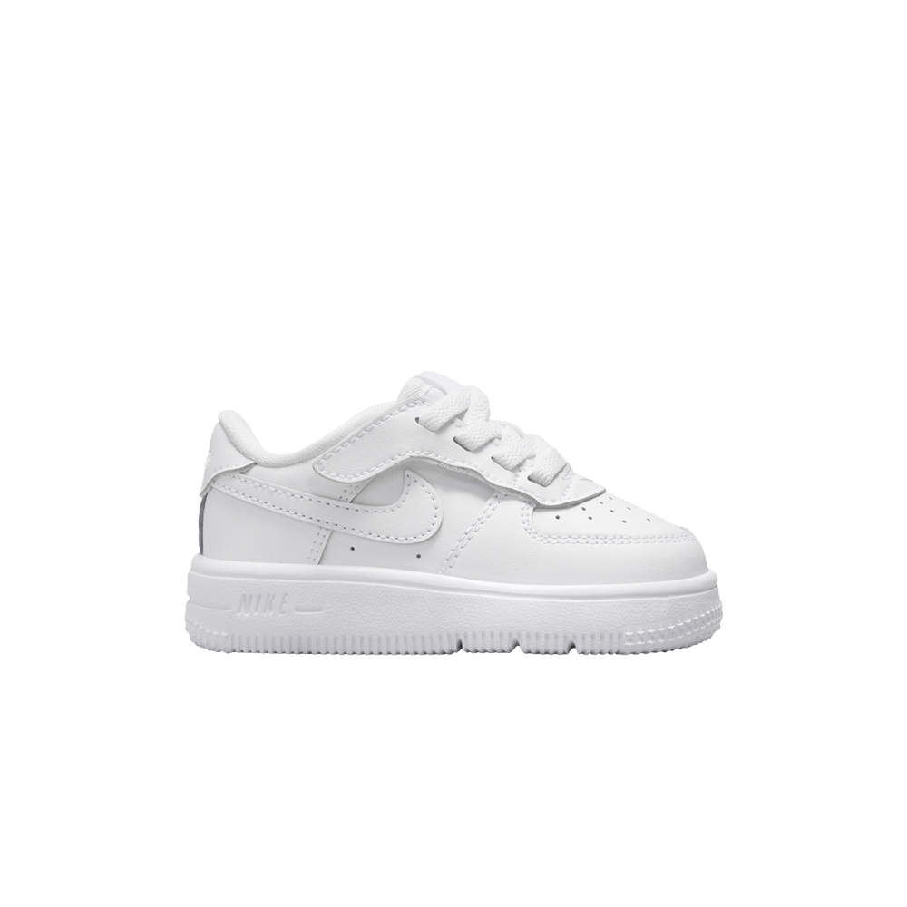 force-1-low-easyon-td-triple-white-fn0236-111