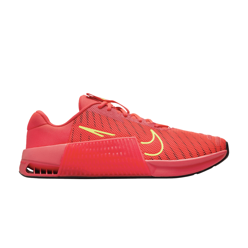 metcon-9-bright-crimson-volt-dz2617-601