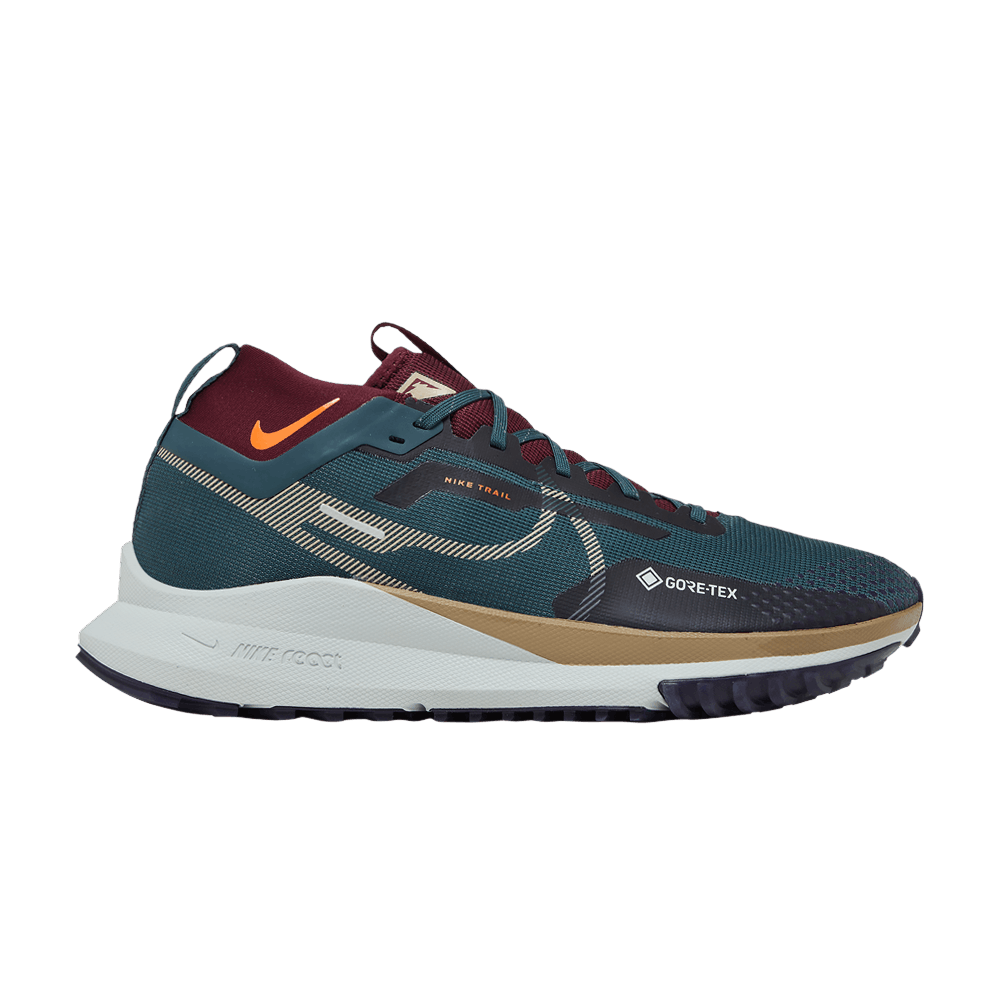 react-pegasus-trail-4-gore-tex-deep-jungle-night-maroon-dj7926-302