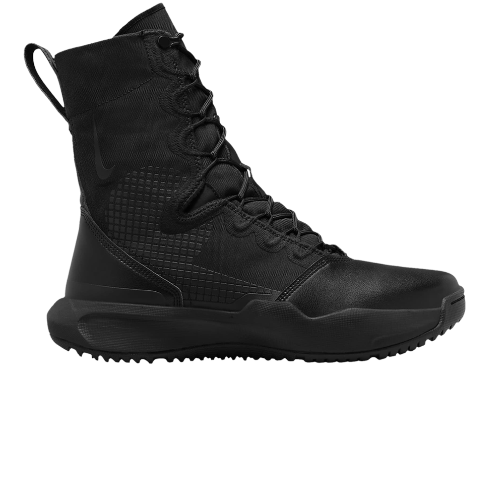 sfb-b2-triple-black-fn3717-001