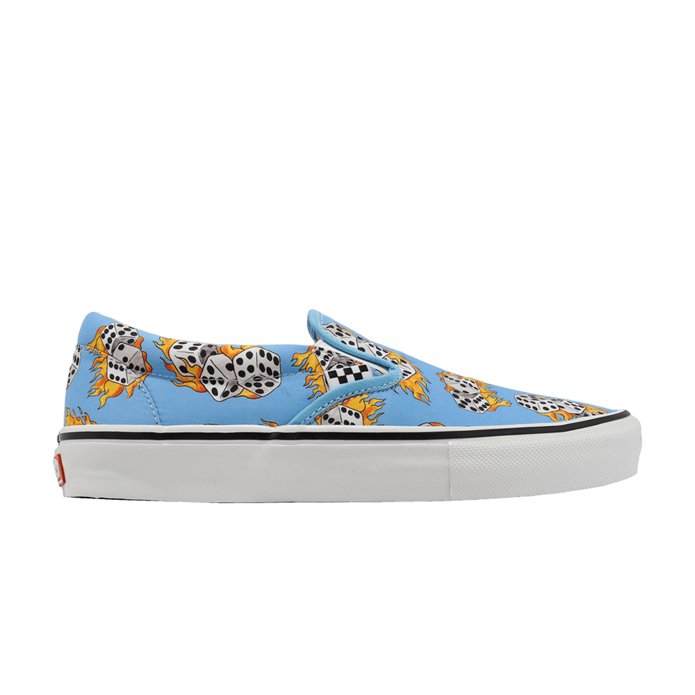 skate-slip-on-blue-flame-dice-vn0a5fcabm6