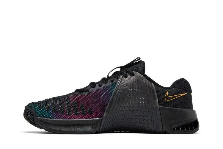 Кроссовки Nike Wmns Metcon 9 Premium 'Black Fireberry Gold'