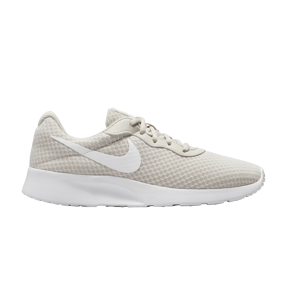 Кроссовки Nike Wmns Tanjun 'Light Orewood Brown'