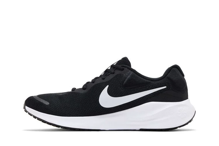 Кроссовки Nike Revolution 7 'Black White'