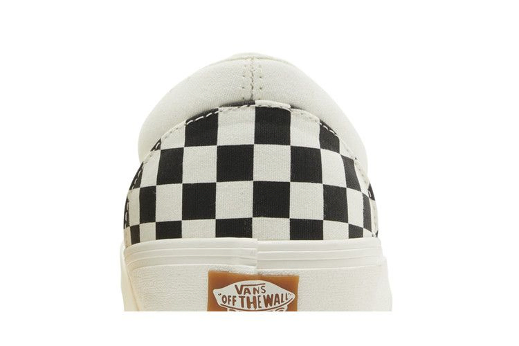Кроссовки Vans Slip-On VR3 'Black Marshmallow Checkerboard'