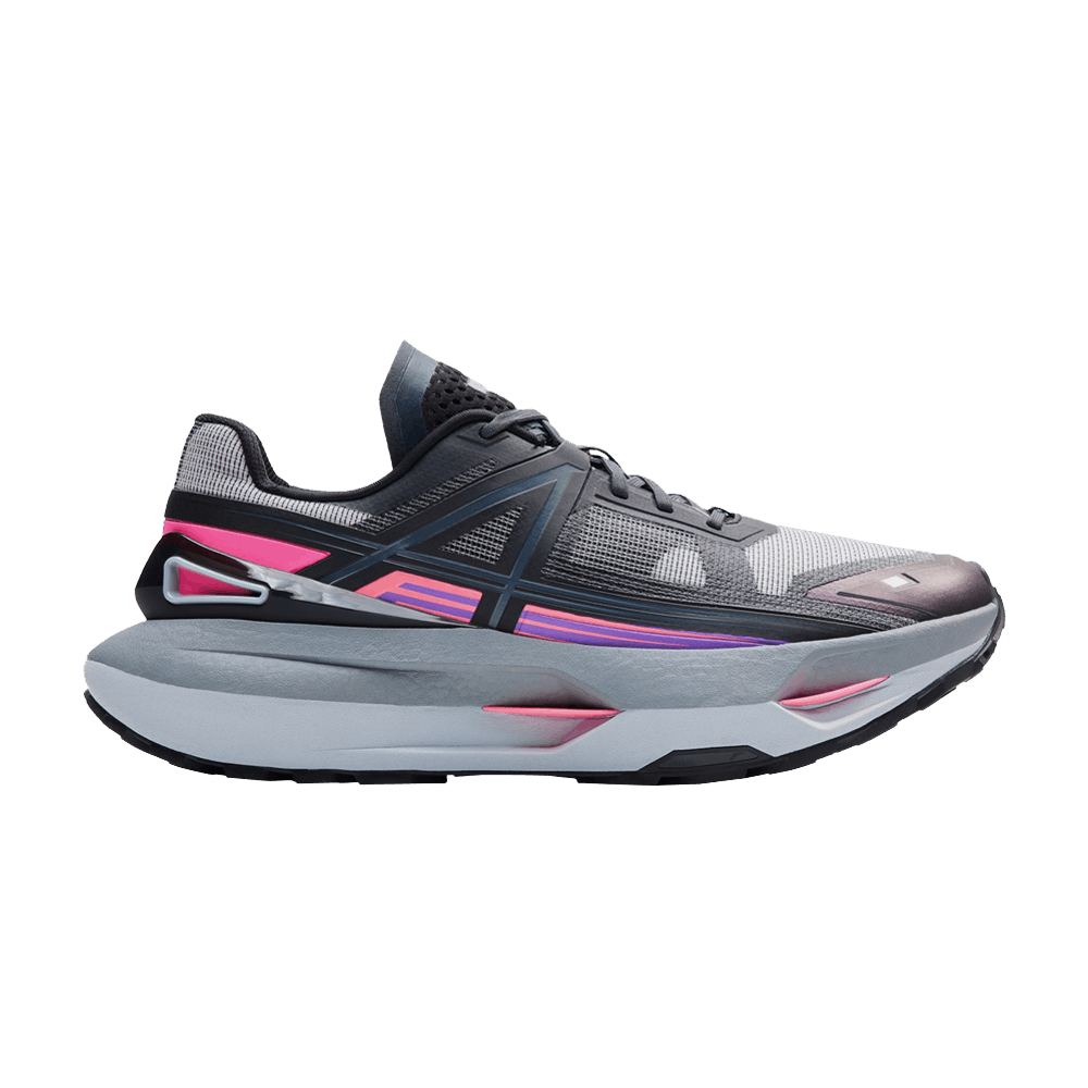 swift-black-rose-red-8124b6601-2