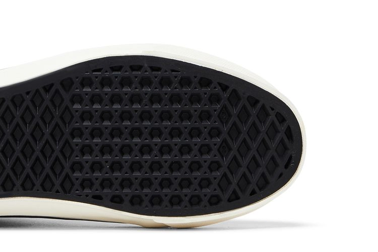 Кроссовки Vans Undefeated x OG Old Skool LX 'U-Man - Dark Shadow'