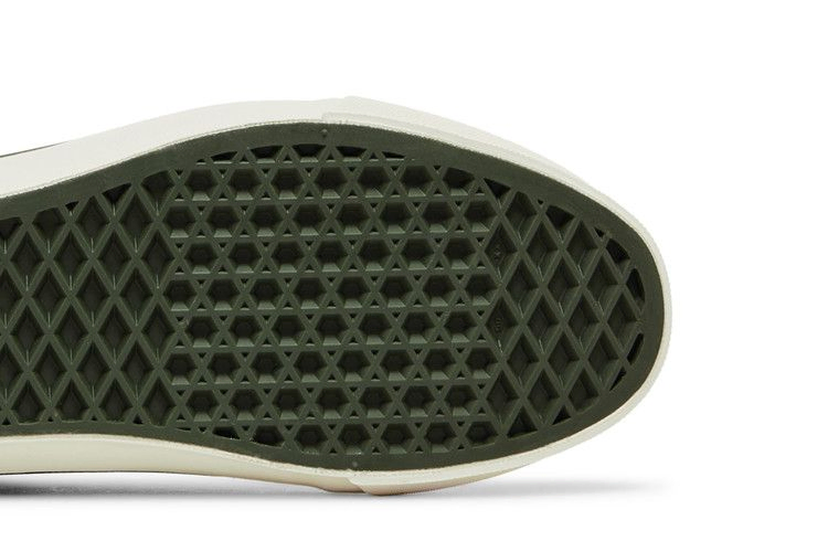 Кроссовки Vans Undefeated x OG Old Skool LX 'U-Man - Grasshopper'