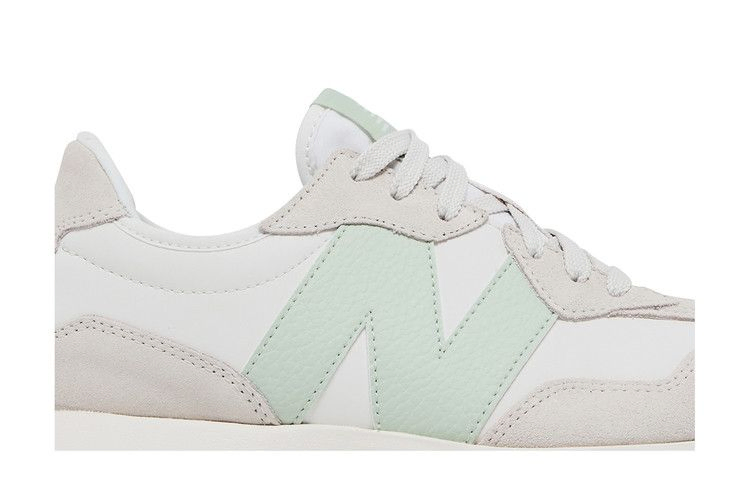 Кроссовки New Balance Wmns 327 'Moonbeam Silver Moss'
