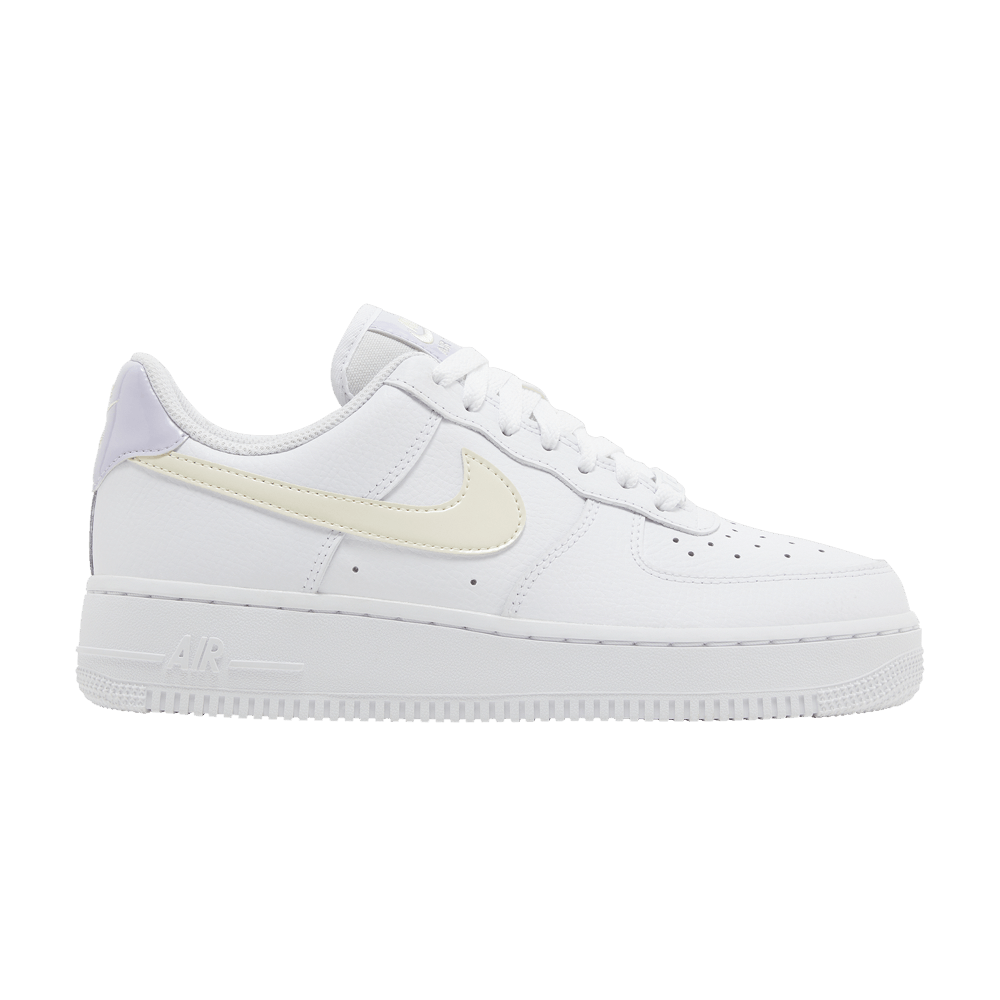 Кроссовки Nike Wmns Air Force 1 '07 'Coconut Milk Oxygen Purple'