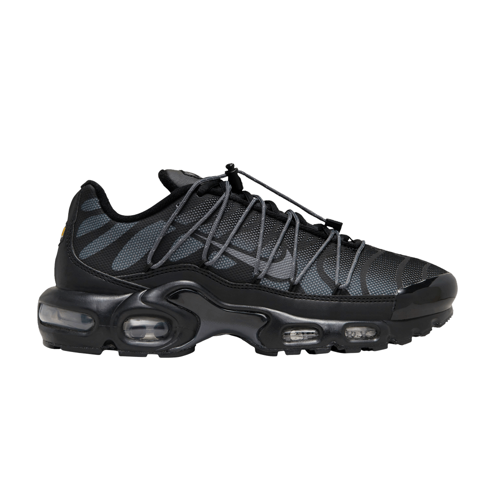 wmns-air-max-plus-utility-black-metallic-platinum-fz2770-001